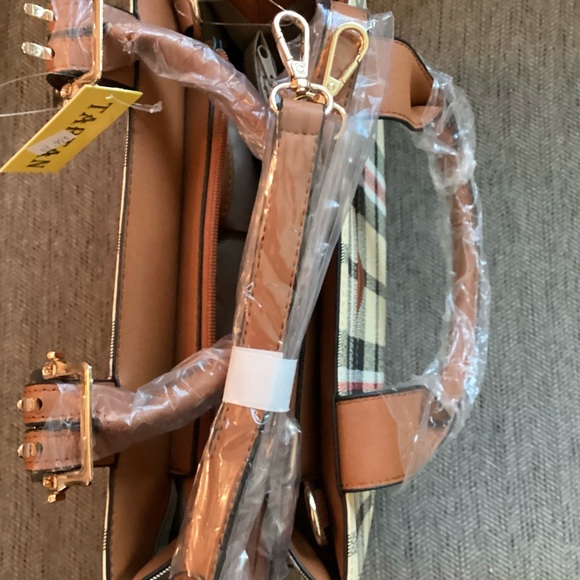 Stunning Plaid Handbag - Picture 9 of 12